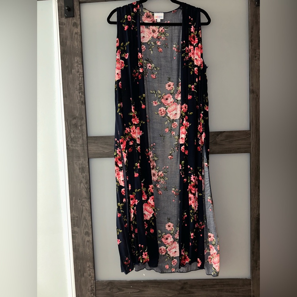Lularoe floral blue and pink large joy NWOT